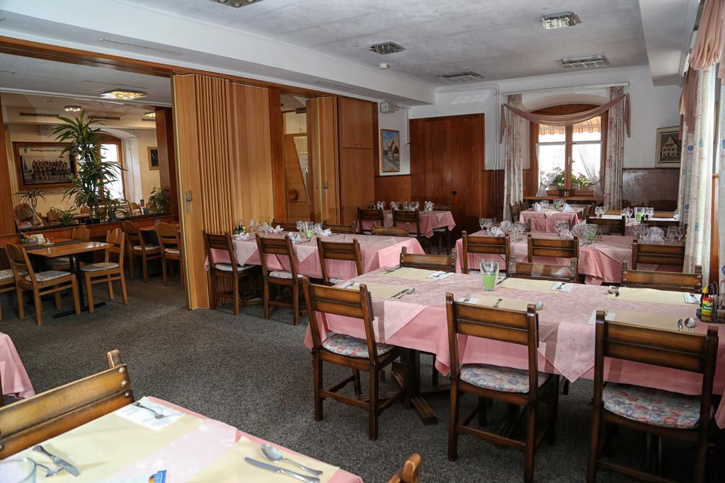 Gasthof Adler Frick Εξωτερικό φωτογραφία