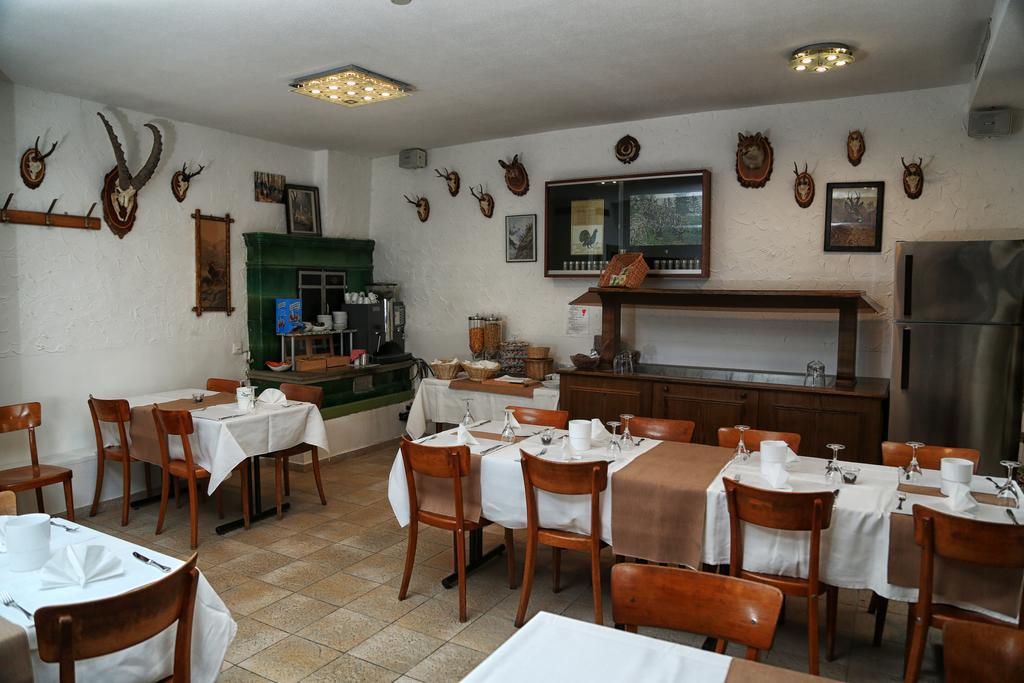 Gasthof Adler Frick Εξωτερικό φωτογραφία