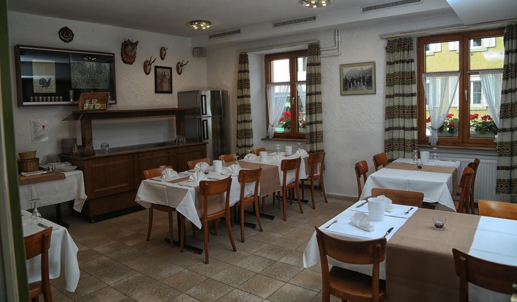 Gasthof Adler Frick Εξωτερικό φωτογραφία